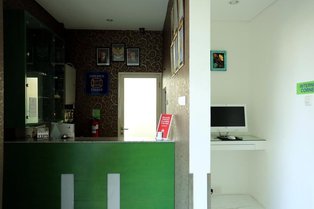 庫塔 Reddoorz Near Pantai Jerman酒店 外观 照片